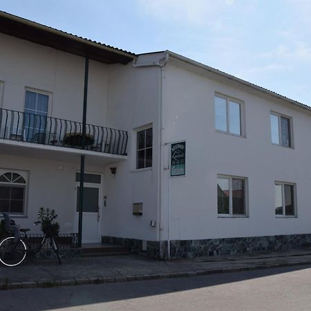 Appartmenthaus Rosenhof Podersdorf am See Dış mekan fotoğraf